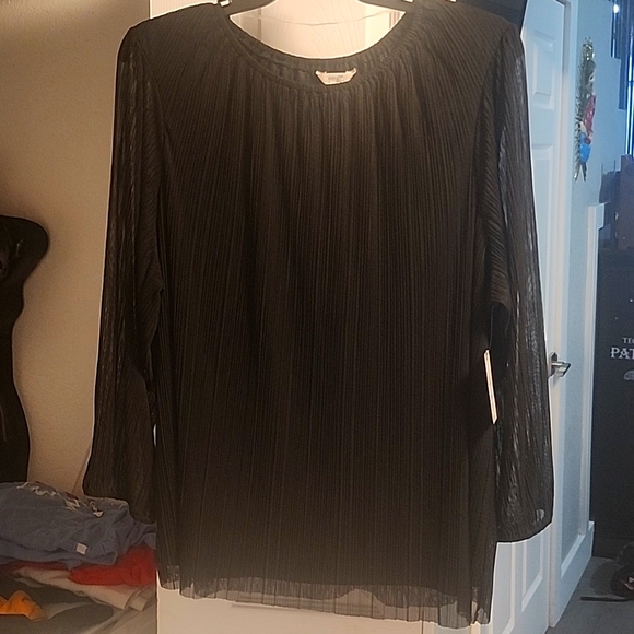 TERRA & SKY LONG SLEEVE  BLOUSE - Picture 3 of 10